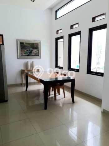 Ready to Use! Luxury House LT 385m2 Desain Elegan di Bintaro Ready to Use! Luxury House LT 385m2 Desain Elegan di Bintaro