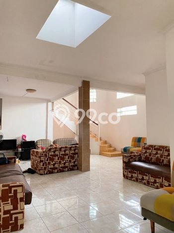 Rumah Luas Asri 3 KT Siap Huni di Bintaro Tangerang Selatan Rumah Luas Asri 3 KT Siap Huni di Bintaro Tangerang Selatan