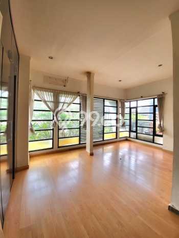 Rumah Mewah LB 131m2 Siap Huni Desain Elegan di Bintaro, Tangerang Selatan Rumah Mewah LB 131m2 Siap Huni Desain Elegan di Bintaro, Tangerang Selatan