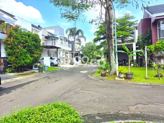 Dijual Rumah Eksklusif 3 KT di Bintaro, Tangerang Selatan Dijual Rumah Eksklusif 3 KT di Bintaro, Tangerang Selatan