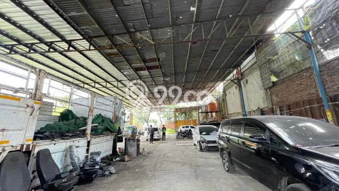 AREA KOMERSIAL! Gudang di Semarang Timur, Luas 1000m², Akses Raya AREA KOMERSIAL! Gudang di Semarang Timur, Luas 1000m², Akses Raya