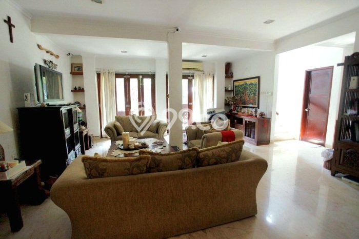 Hunian Eksklusif Siap Huni LT 690m2 di Ciputat Timur, Tangerang Selatan Hunian Eksklusif Siap Huni LT 690m2 di Ciputat Timur, Tangerang Selatan