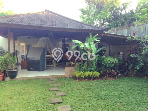 Hunian Eksklusif Siap Huni LT 690m2 di Ciputat Timur, Tangerang Selatan Hunian Eksklusif Siap Huni LT 690m2 di Ciputat Timur, Tangerang Selatan