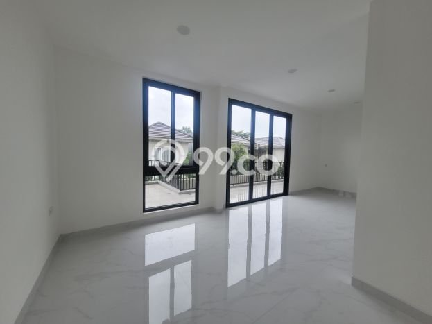 Ready to Use! Luxury House LT 250m2 Desain Elegan di BSD City Ready to Use! Luxury House LT 250m2 Desain Elegan di BSD City