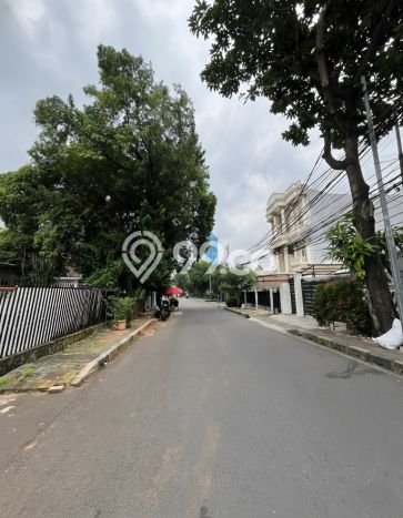Rumah Mewah LB 470m2 Siap Huni Desain Elegan di Guntur, Jakarta Selatan Rumah Mewah LB 470m2 Siap Huni Desain Elegan di Guntur, Jakarta Selatan
