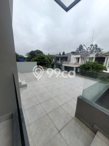 Ready to Use! Luxury House LT 250m2 Desain Elegan di BSD City Ready to Use! Luxury House LT 250m2 Desain Elegan di BSD City