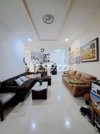 Hunian Cantik Minimalis Lb 200m2 di Ciputat, Tangerang Selatan Hunian Cantik Minimalis Lb 200m2 di Ciputat, Tangerang Selatan