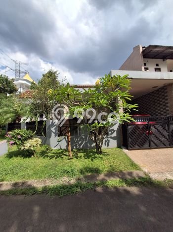 Jual Rumah Strategis Bagus Punya 2 KT di Serpong Utara Tangerang Selatan SHM Jual Rumah Strategis Bagus Punya 2 KT di Serpong Utara Tangerang Selatan SHM
