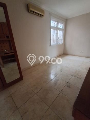 SPECIAL OFFER! Rumah di Bintaro, 5 KM, Lingkungan Asri, LT 300m² Bangunan 350m² SPECIAL OFFER! Rumah di Bintaro, 5 KM, Lingkungan Asri, LT 300m² Bangunan 350m²