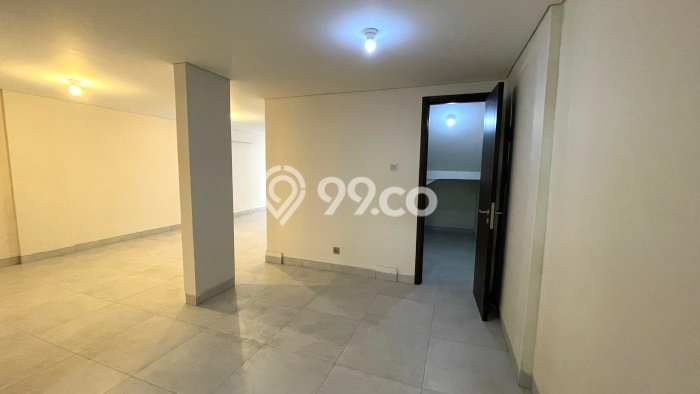 Rumah Mewah LB 373m2 Siap Huni Desain Elegan di Pondok Indah, Jakarta Selatan Rumah Mewah LB 373m2 Siap Huni Desain Elegan di Pondok Indah, Jakarta Selatan