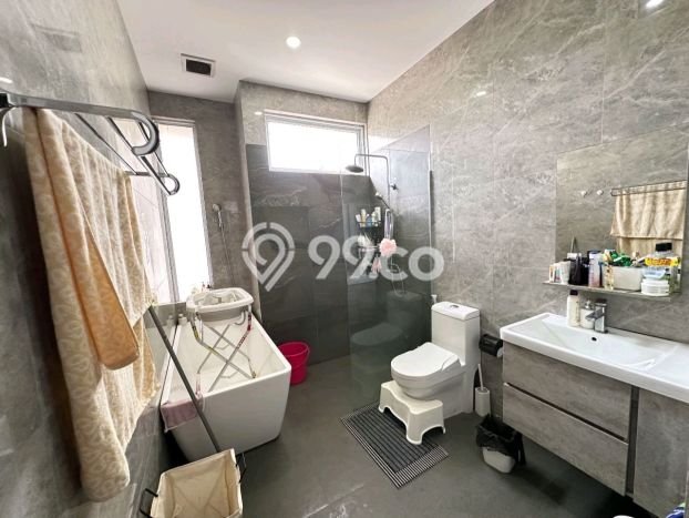 Rumah Mewah Siap Huni LT 304m2 di Batam Kota, Batam Rumah Mewah Siap Huni LT 304m2 di Batam Kota, Batam