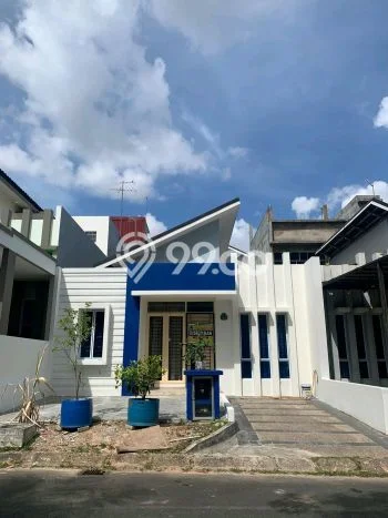 Jual Murah Rumah dengan Luas Tanah 70m2m² dan Luas Bangunan 144m2m² di Area Batam Kota, Batam Jual Murah Rumah dengan Luas Tanah 70m2m² dan Luas Bangunan 144m2m² di Area Batam Kota, Batam