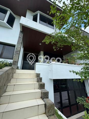 HUNIAN PILIHAN! Rumah di Batam Kota, Luas 517m2m² LB 350m2m² HUNIAN PILIHAN! Rumah di Batam Kota, Luas 517m2m² LB 350m2m²