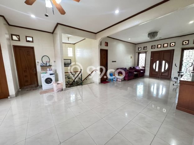 Hunian Eksklusif Dijual LT 261m2 di Tanah Abang, Jakarta Pusat Hunian Eksklusif Dijual LT 261m2 di Tanah Abang, Jakarta Pusat