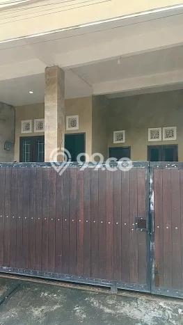 Lokasi terbaik! Rumah siap pakai disewakan di Denpasar Barat LB 150m2 Lokasi terbaik! Rumah siap pakai disewakan di Denpasar Barat LB 150m2