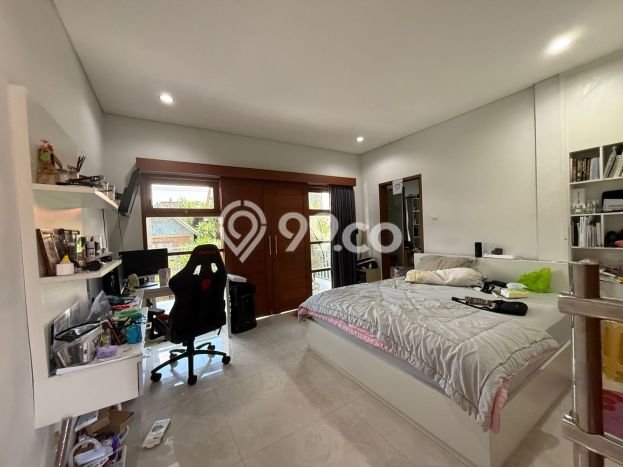 Siap Huni Rumah Mewah 5 Kamar di Denpasar Timur Dekat ke Mana Pun Siap Huni Rumah Mewah 5 Kamar di Denpasar Timur Dekat ke Mana Pun