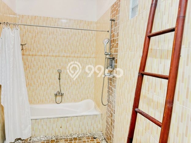 SEWA TERBAIK! Vila Kawasan , Area 0m2m², Dekat Mudah Fasilitas Umum SEWA TERBAIK! Vila Kawasan , Area 0m2m², Dekat Mudah Fasilitas Umum