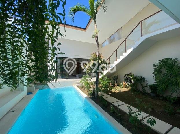 Peluang Langka! Vila di Sanur, Dimensi 250m2m², Posisi Strategis dekat dengan berbagai fasilitas Peluang Langka! Vila di Sanur, Dimensi 250m2m², Posisi Strategis dekat dengan berbagai fasilitas