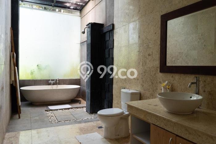 DIJUAL! Vila Kawasan , Area 325m2m², Lokasi Strategis DIJUAL! Vila Kawasan , Area 325m2m², Lokasi Strategis