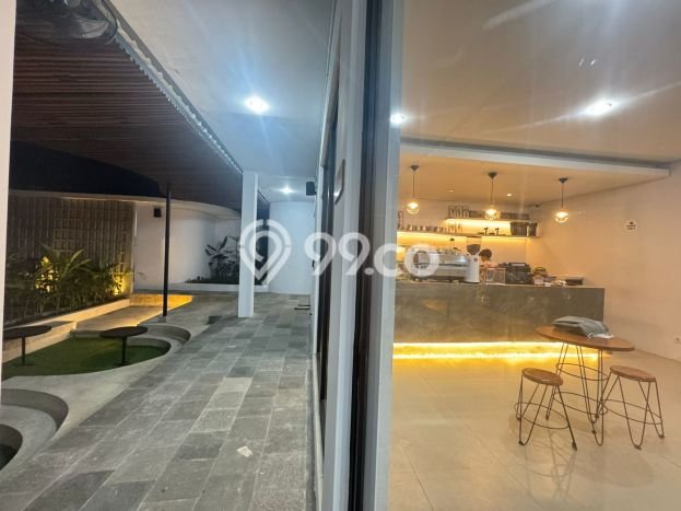 Disewakan Komersial di Kawasan Ramai Kerobokan Luas 211m2 Disewakan Komersial di Kawasan Ramai Kerobokan Luas 211m2