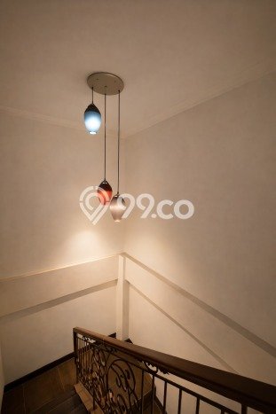 Rumah Eksklusif Siap Huni LT 209m2 di Palmerah, Jakarta Barat Rumah Eksklusif Siap Huni LT 209m2 di Palmerah, Jakarta Barat