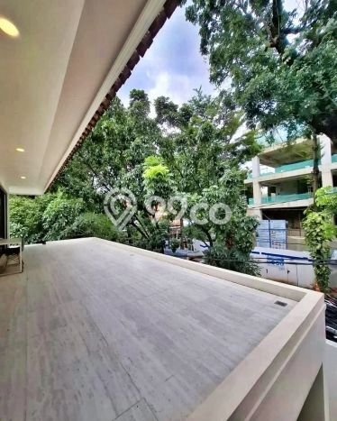 Siap Huni Rumah Mewah 6 Kamar di Kebayoran Baru Dekat ke Mana Pun Siap Huni Rumah Mewah 6 Kamar di Kebayoran Baru Dekat ke Mana Pun