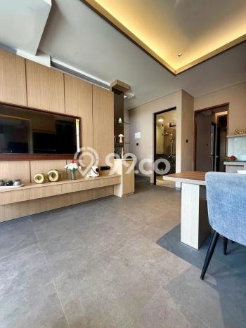 Jual Rumah Mewah Megah Dengan View Eksklusif di Puri Indah, Jakarta Barat Jual Rumah Mewah Megah Dengan View Eksklusif di Puri Indah, Jakarta Barat