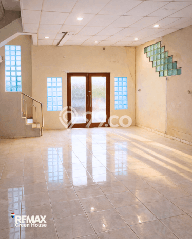 Ruko Dijual di Prime Area Jakarta Barat Luas 616m2 Ruko Dijual di Prime Area Jakarta Barat Luas 616m2