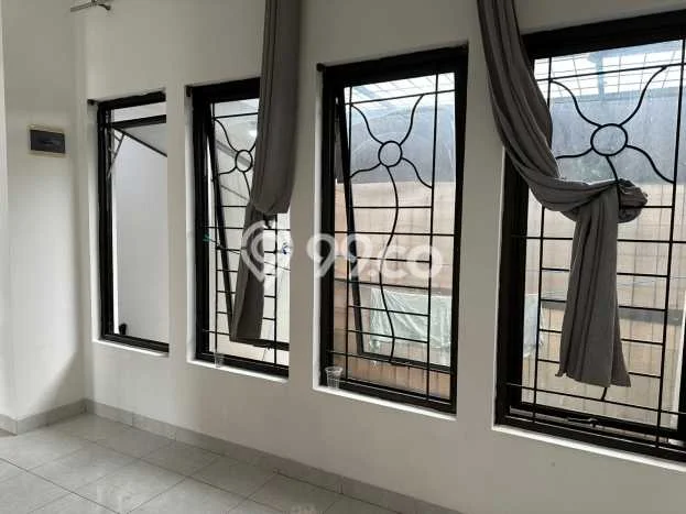 For Sale Hunian Rumah Terawat 3 KT di Bintaro, Tangerang Selatan For Sale Hunian Rumah Terawat 3 KT di Bintaro, Tangerang Selatan