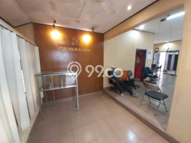 Rumah Elit Modern Tanpa Renovasi di Petukangan Jakarta Selatan Rumah Elit Modern Tanpa Renovasi di Petukangan Jakarta Selatan