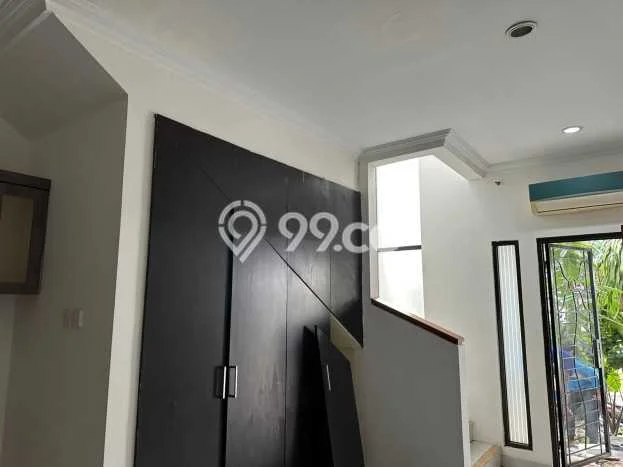 For Sale Hunian Rumah Terawat 3 KT di Bintaro, Tangerang Selatan For Sale Hunian Rumah Terawat 3 KT di Bintaro, Tangerang Selatan