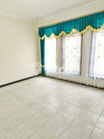 Rumah sewa siap pakai 3 KT di Mulyosari, Surabaya Rumah sewa siap pakai 3 KT di Mulyosari, Surabaya