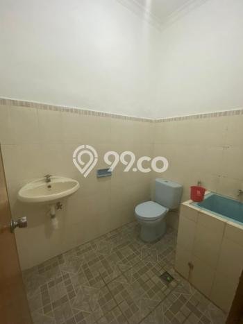 Sewa Rumah Murah di Pakuwon City Surabaya Punya 3 KT Sewa Rumah Murah di Pakuwon City Surabaya Punya 3 KT