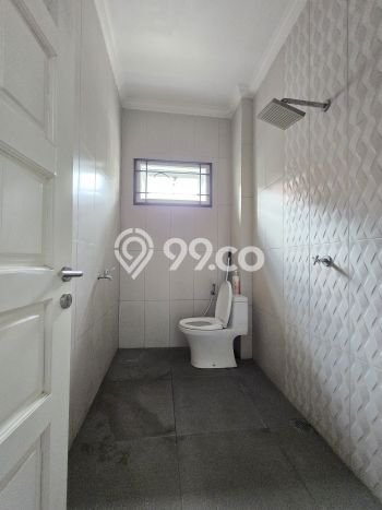 Rumah Luxury Modern Tanpa Renovasi di Cipinang Jakarta Timur Rumah Luxury Modern Tanpa Renovasi di Cipinang Jakarta Timur