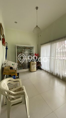Hunian Mewah Dijual LT 200m2 di BSD, Tangerang Selatan Hunian Mewah Dijual LT 200m2 di BSD, Tangerang Selatan