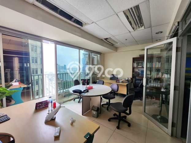 Kantor Kawasan Palmerah, Luas 106m², Lokasi Strategis Kantor Kawasan Palmerah, Luas 106m², Lokasi Strategis