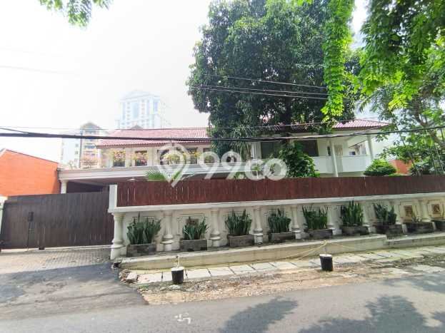 Hunian Eksklusif Siap Huni LT 833m2 di Kebayoran Lama, Jakarta Selatan Hunian Eksklusif Siap Huni LT 833m2 di Kebayoran Lama, Jakarta Selatan