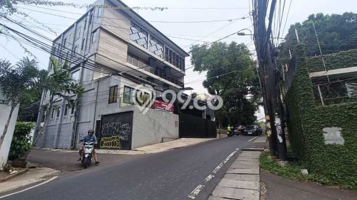 Siap Huni Hunian Elit 4 Kamar di Mampang Prapatan Dekat ke Mana Saja Siap Huni Hunian Elit 4 Kamar di Mampang Prapatan Dekat ke Mana Saja