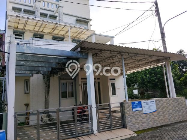 Hunian Mewah Siap Huni LT 135m2 di Serpong Utara, Tangerang Selatan Hunian Mewah Siap Huni LT 135m2 di Serpong Utara, Tangerang Selatan