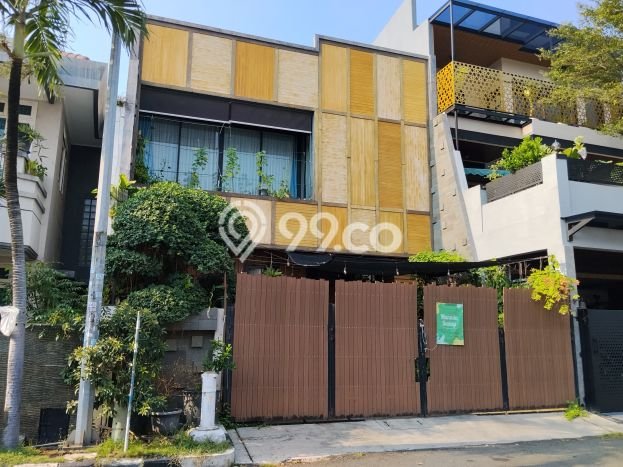 Rumah Elit LB 185m2 Siap Pakai Desain Elegan di Permata Buana, Jakarta Barat Rumah Elit LB 185m2 Siap Pakai Desain Elegan di Permata Buana, Jakarta Barat