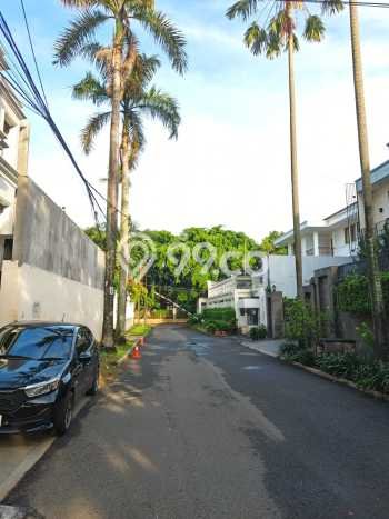 For Sale! Luxury House LT 540m2 Desain Elegan di Simprug Garden For Sale! Luxury House LT 540m2 Desain Elegan di Simprug Garden