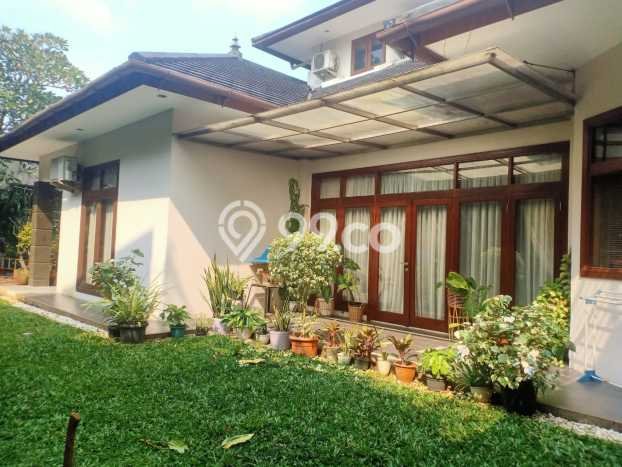 Ready to Use! Luxury House LT 848m2 Desain Modern di Kemang Ready to Use! Luxury House LT 848m2 Desain Modern di Kemang