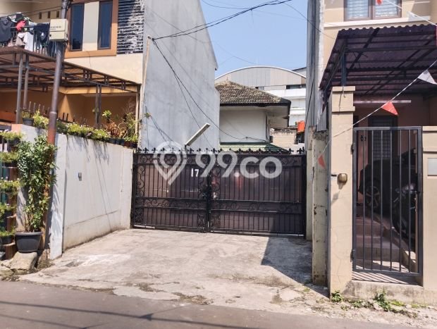 Siap Huni Hunian Elit 3 Kamar di Kebayoran Lama Dekat ke Mana Saja Siap Huni Hunian Elit 3 Kamar di Kebayoran Lama Dekat ke Mana Saja