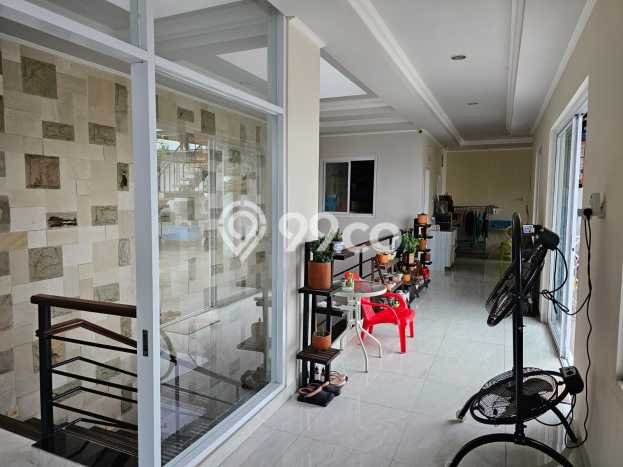 Rumah Mewah LB 500m2 Siap Pakai Desain Elegan di Permata Buana, Jakarta Barat Rumah Mewah LB 500m2 Siap Pakai Desain Elegan di Permata Buana, Jakarta Barat