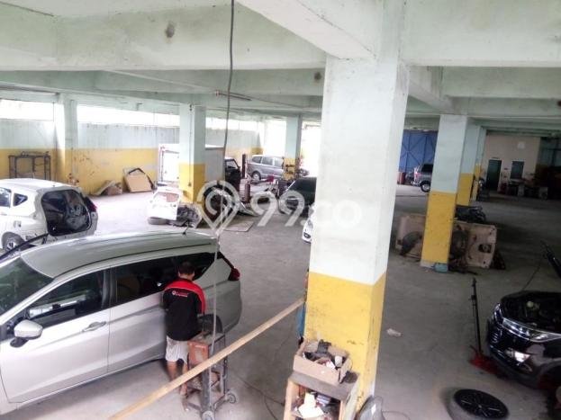 LOKASI STRATEGIS! Komersial Kawasan Karawang Barat, Luas 1583m², Jalan Utama LOKASI STRATEGIS! Komersial Kawasan Karawang Barat, Luas 1583m², Jalan Utama