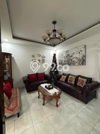 Rumah Mewah Siap Huni LT 180m2 di Duren Sawit, Jakarta Timur Rumah Mewah Siap Huni LT 180m2 di Duren Sawit, Jakarta Timur