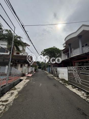 Rumah Mewah Siap Huni LT 180m2 di Duren Sawit, Jakarta Timur Rumah Mewah Siap Huni LT 180m2 di Duren Sawit, Jakarta Timur