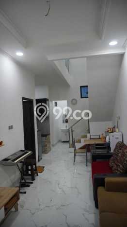 Dijual Hunian Rumah Terawat 4 KT di Jatiwaringin, Bekasi Dijual Hunian Rumah Terawat 4 KT di Jatiwaringin, Bekasi