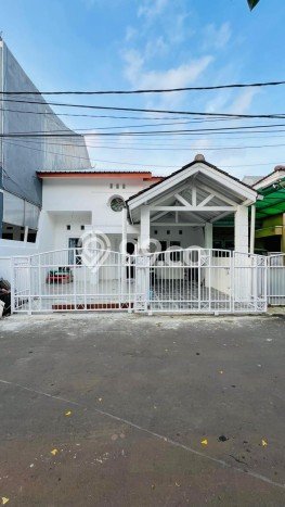 Hunian Nyaman Asri 6 KT Siap Pakai di Galaxy Bekasi Hunian Nyaman Asri 6 KT Siap Pakai di Galaxy Bekasi