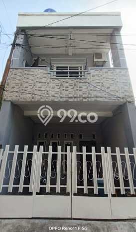 Dijual Hunian Rumah Terawat 4 Kamar di Duri Kepa, Jakarta Barat Dijual Hunian Rumah Terawat 4 Kamar di Duri Kepa, Jakarta Barat
